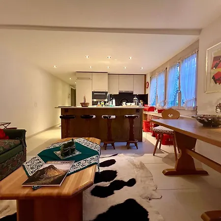 Center Luxury 3 * Гштад